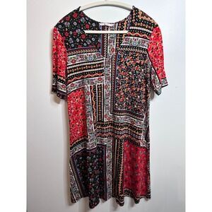 Tu Woman Floral Patchwork Shift Dress Red Black Multi V-Neck Short Sleeve Sz 12